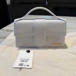 Jacquemus Le Grand Bambino Bag – White