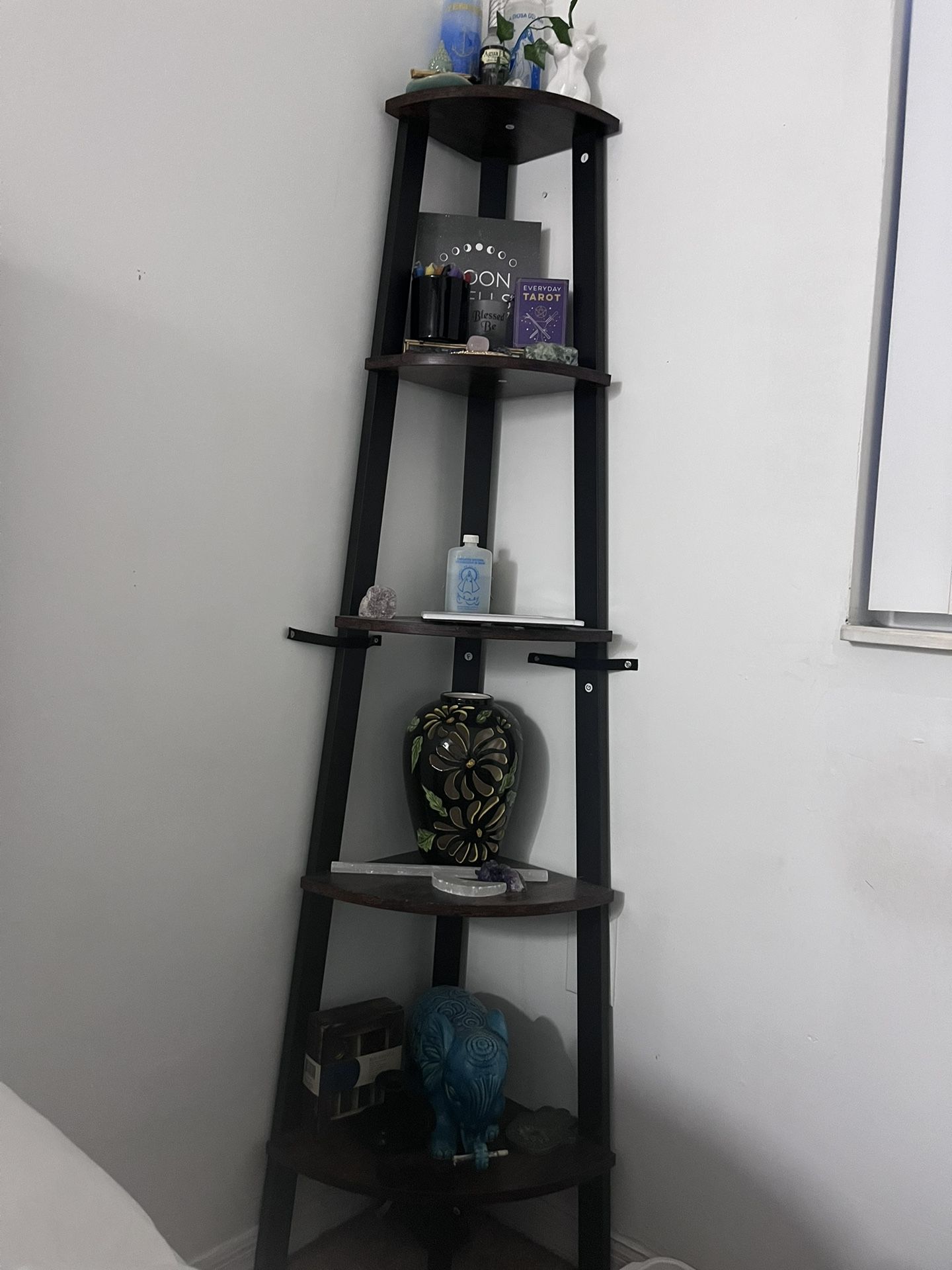 Corner Shelf