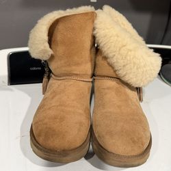 Used UGG Boots With Tassels - Size 7US