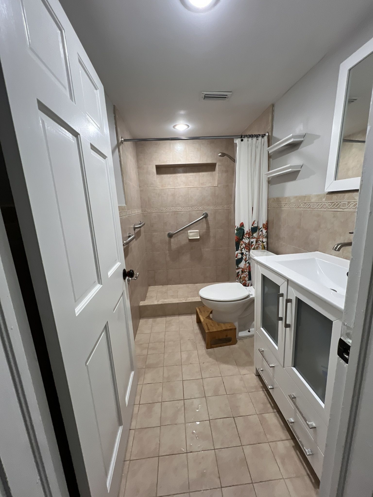 Bath Vanity In White