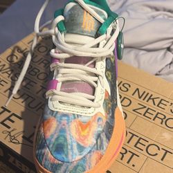 Nike Kyrie 8 “Circle of Life” – Size 9 – BRAND NEW / StockX Verified