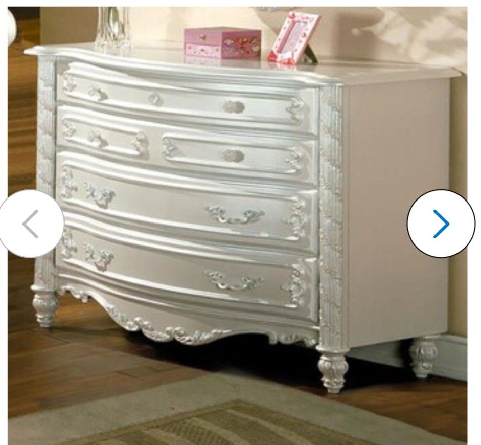 ACME PEARL 4 DRAWER DR
