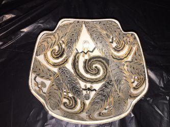 Vintage Japanese decorative bowl