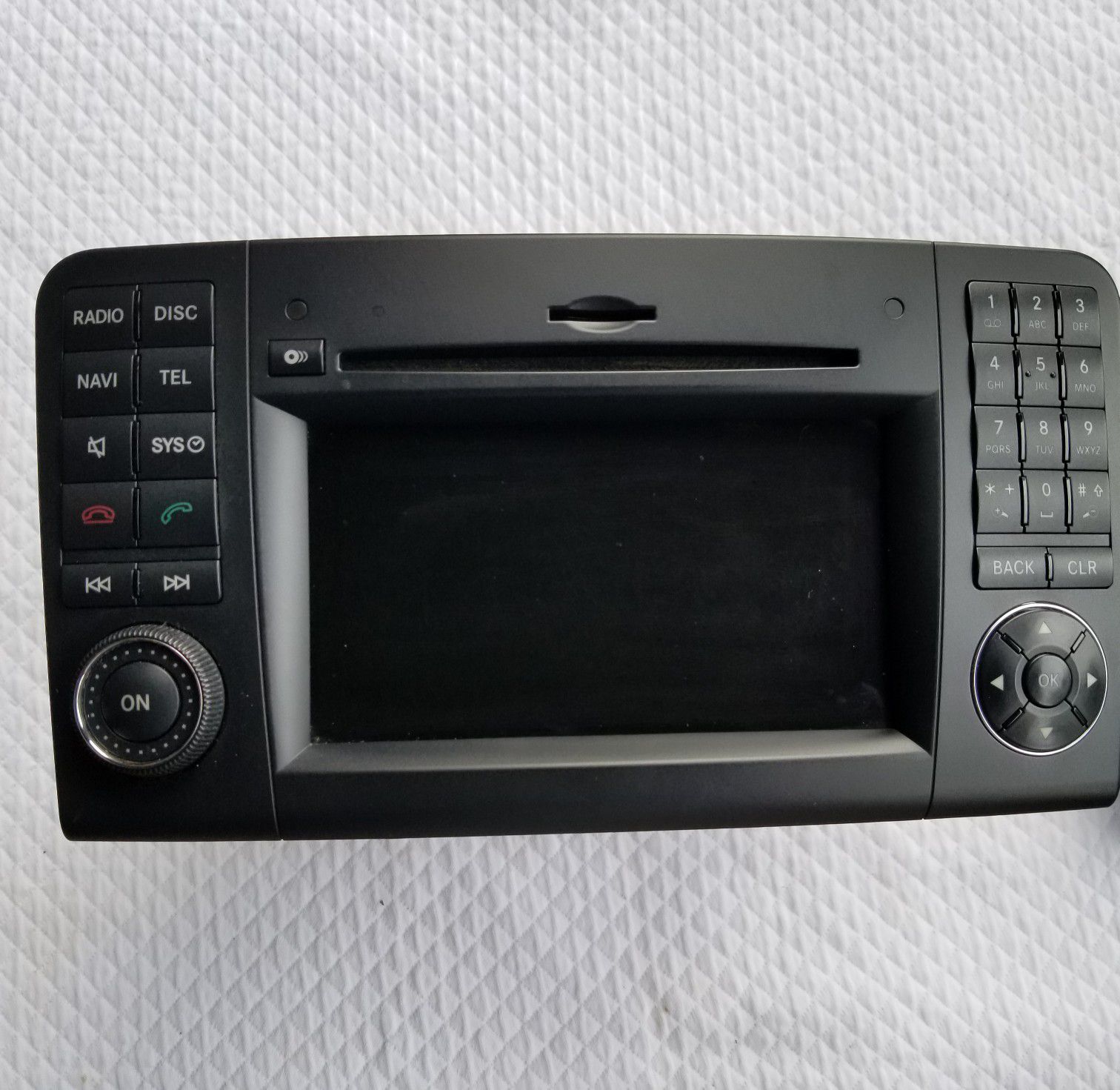 Mercedes-benz Radio/CD/AM-FM Navigation