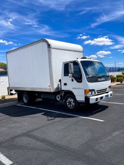 14ft Cargo Truck Box Space and Heavy Duty Moving Boxes
