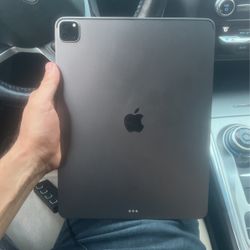 IPad Pro 12.9” 5th Generation 256GB