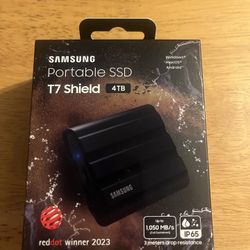 Samsung T7 Shield 4TB