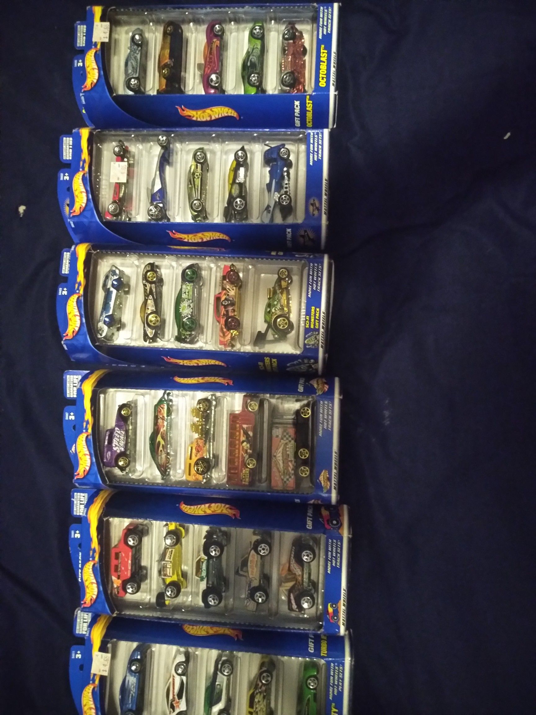6 boxes of hot wheels for 15$