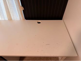 Free desk