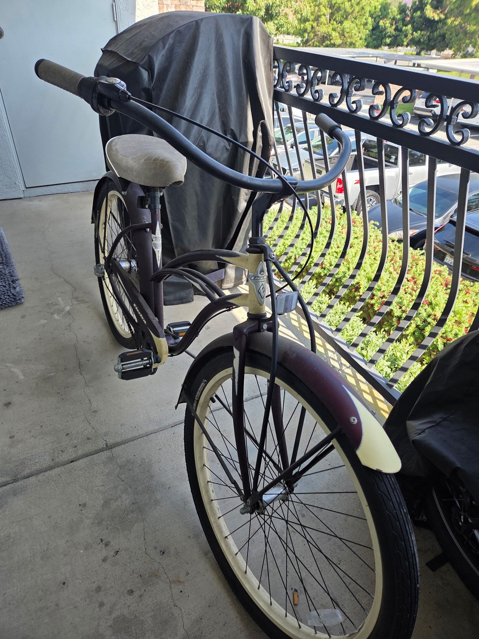 Electra Beach Cruiser Bike
