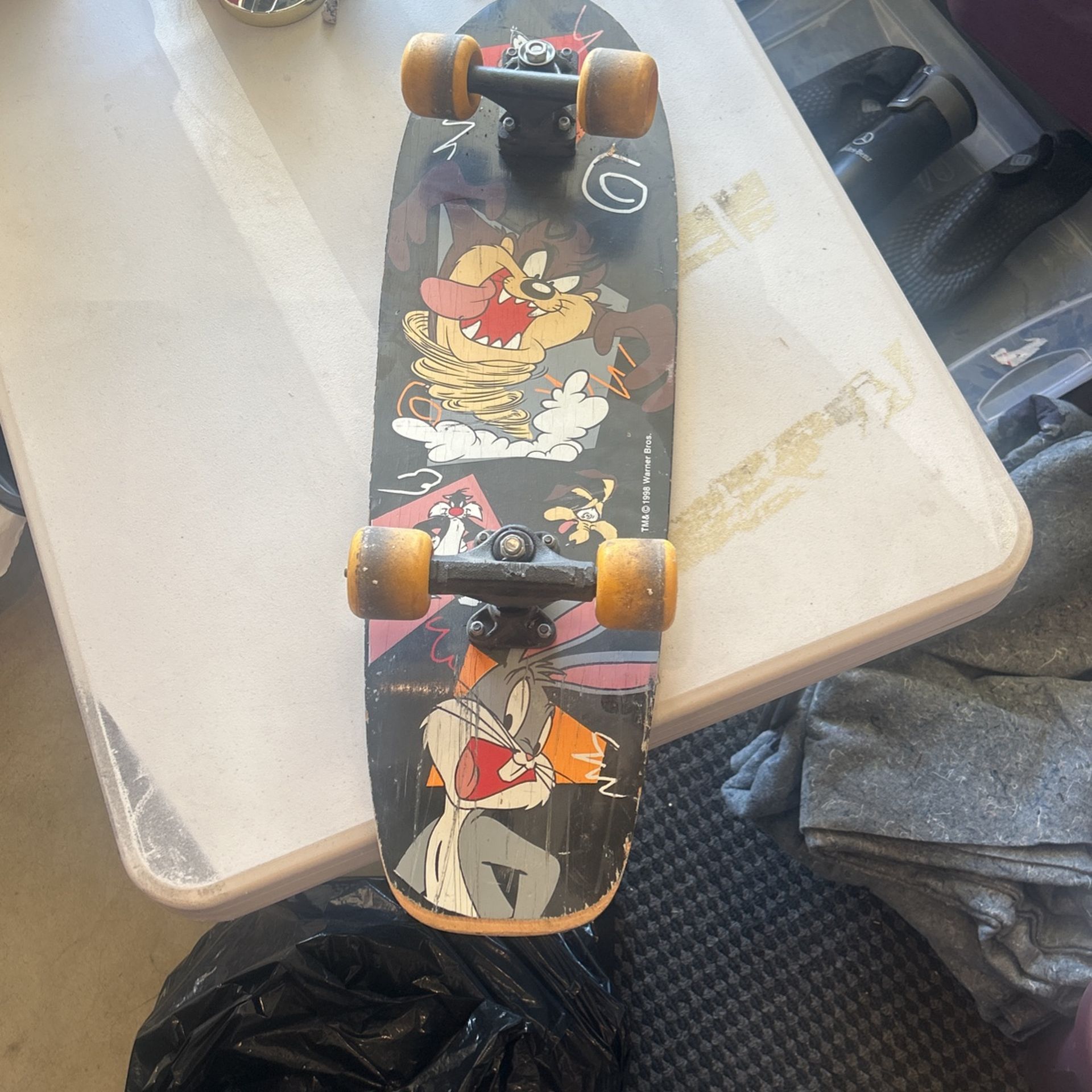 Vintage 1998 Looney Tunes Skateboard