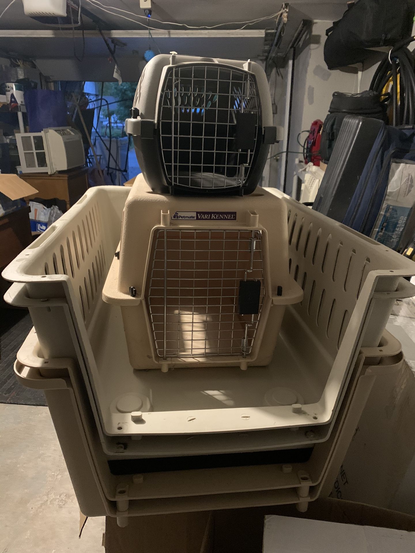 Dog-Pet Crates Different Styles and Sizes