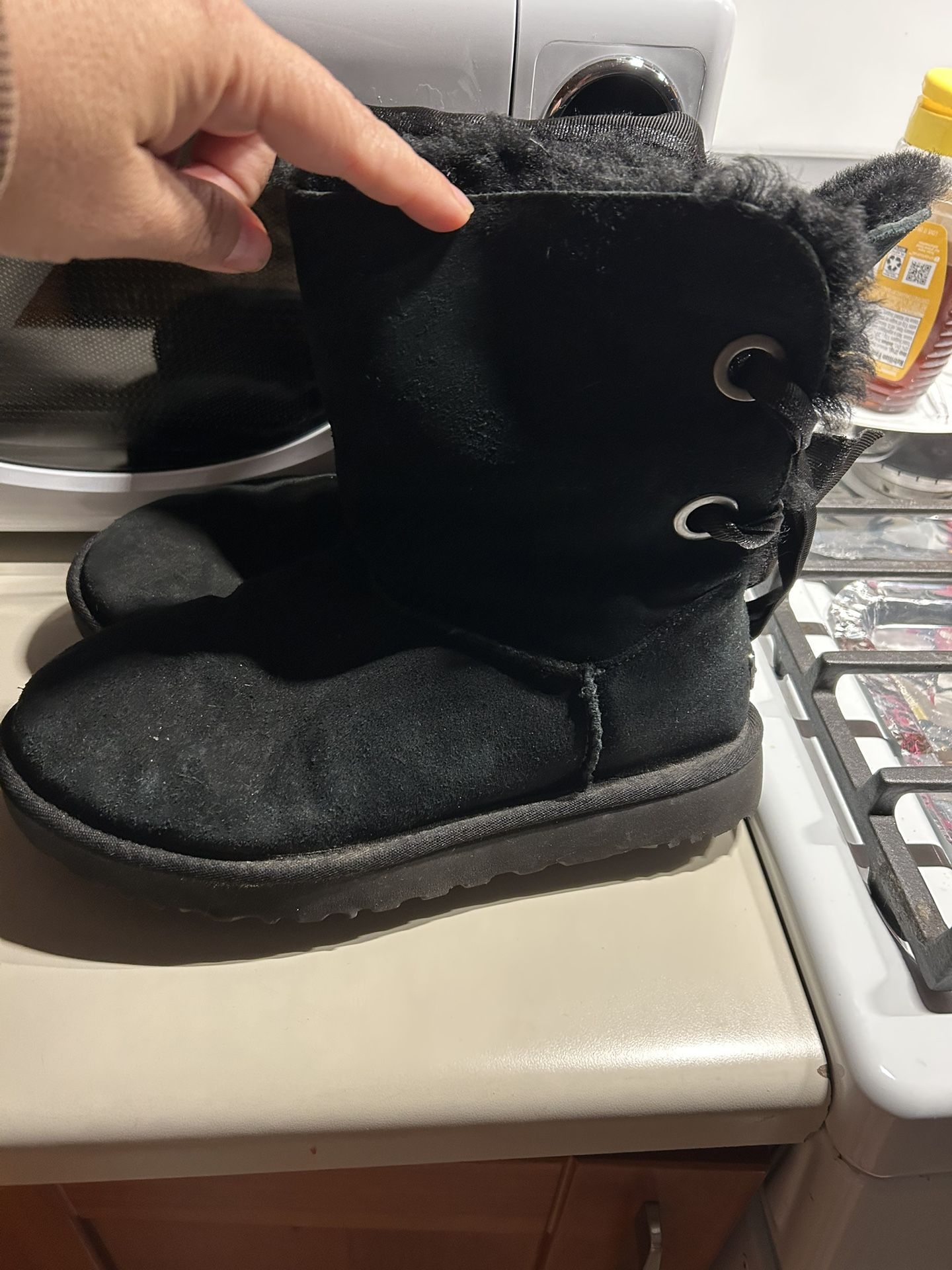 Women’s Uggs Size 8