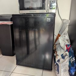 Kenmore Mini Fridge 