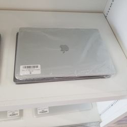 2017 Macbook pro I5/16/256