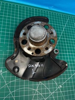 2008-11 Mercedes SLK350 SLK 350 Front Left Side RWD Spindle Knuckle Hub Bearing