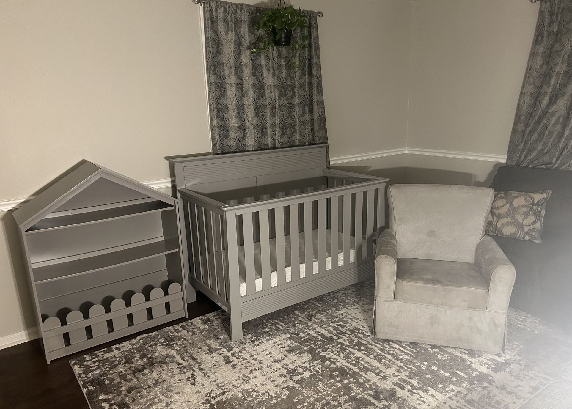 Delta Newborn Set