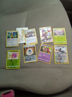 Lots Of Pokemon Cards 