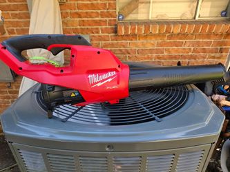 Milwaukee M18 blower
