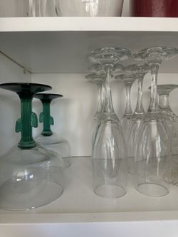 Drink glasses & a vase