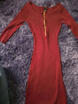 Small Rue21 BodyCon Sleeved Mid Dress