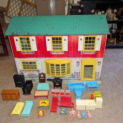 1950s Marx Tin Doll House With 25 PC Original Furniture And 4 People 