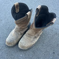 Men’s Shoes Size 11-1/2, Heavy Duty Irish Settler Steel Toe Work Boots. In Fair Condition with No Rips, Simply Normal Wear. ONLY: $15.