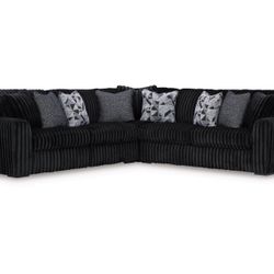 L Shape Midnight Sectional. 🚚WE DELIVER🚚