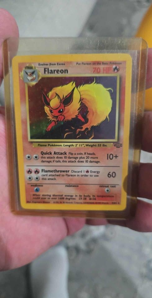 2 Pokemon Cards