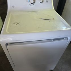2 washers and a dryer for sale