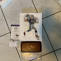 Tom Brady Sculpture