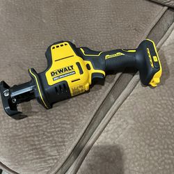 $120 saw saw Dewalt