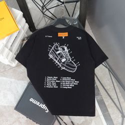 Lv Black T-shirt Of Men New 