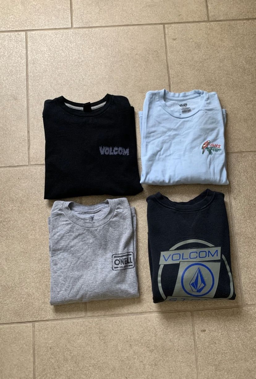 Youth medium skate shirt lot