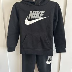 Boys Nike Sweatsuit