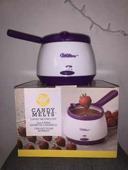 Candy Melting Pot by Wilton - 2.5 cup $20 April 2026