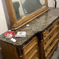 Marble Dresser And Mirror Combo 