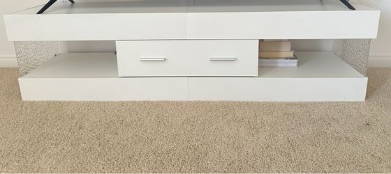 Modern White TV Stand w/ LED Lights – Like New (Only 4 Months Old)