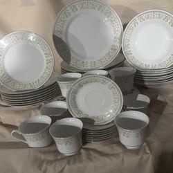 Tientsin (Tiontsin) Porcelain 