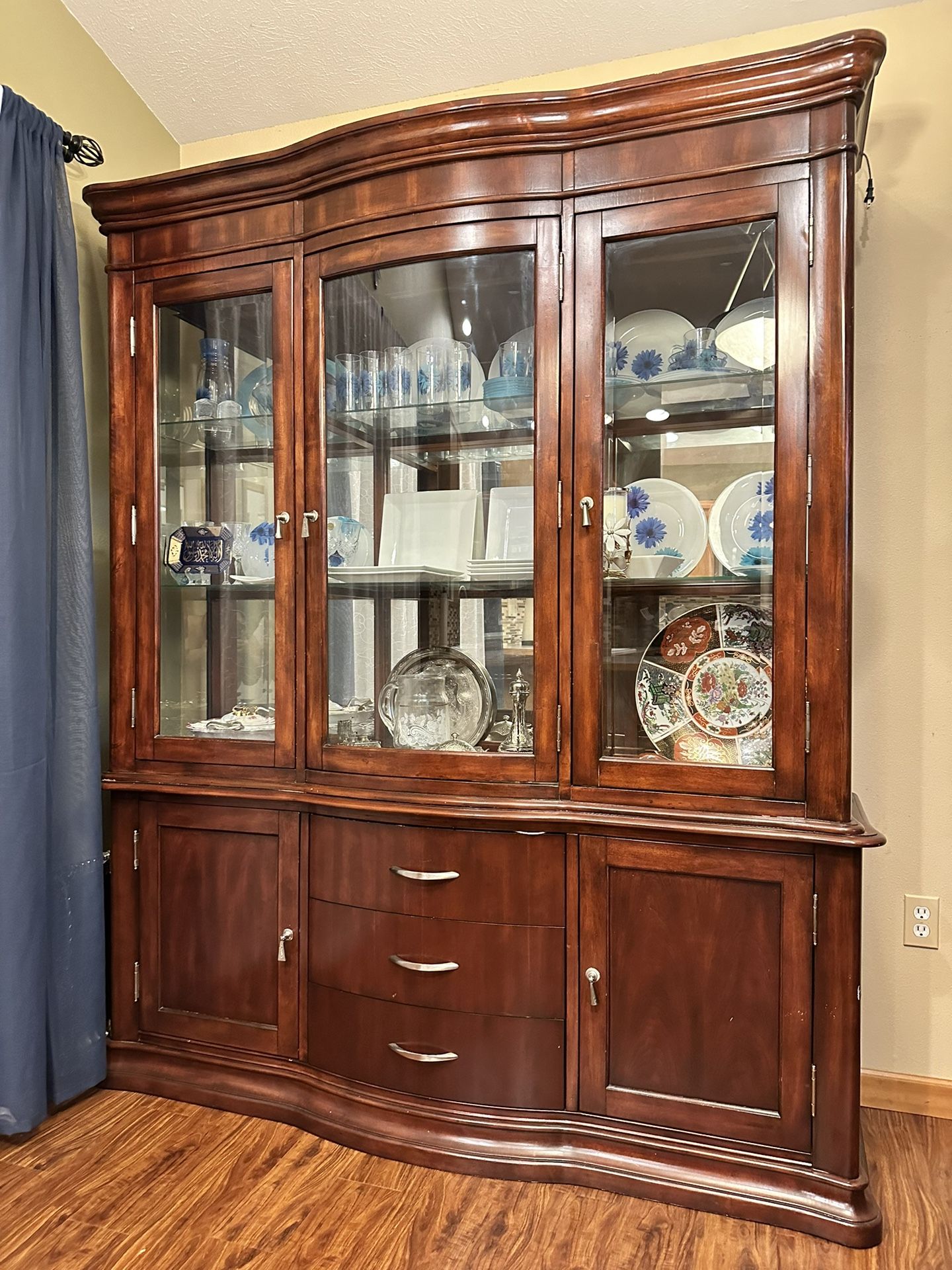 Buffet And Hutch