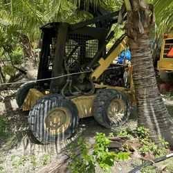 New Holland LX885