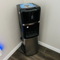 Bottom Loading Water Dispenser