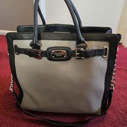 Authentic Michael Kors Leather Purse New Retails For $398.00