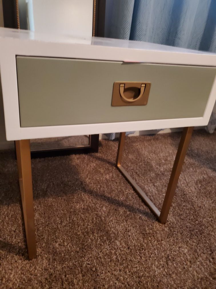 Contemporary end table