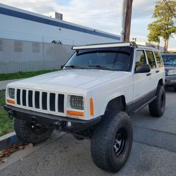 Jeep Cherokee 