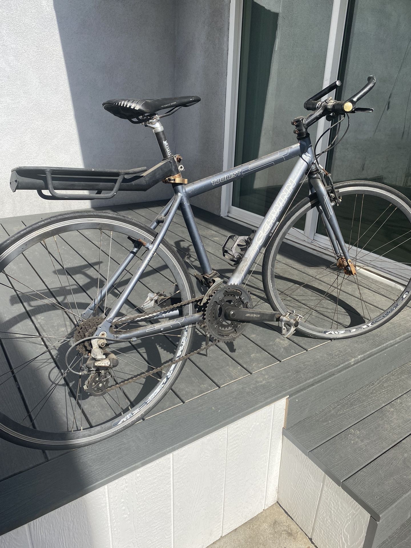 Schwinn Tourist 24 Speed Aluminum Road Bike.