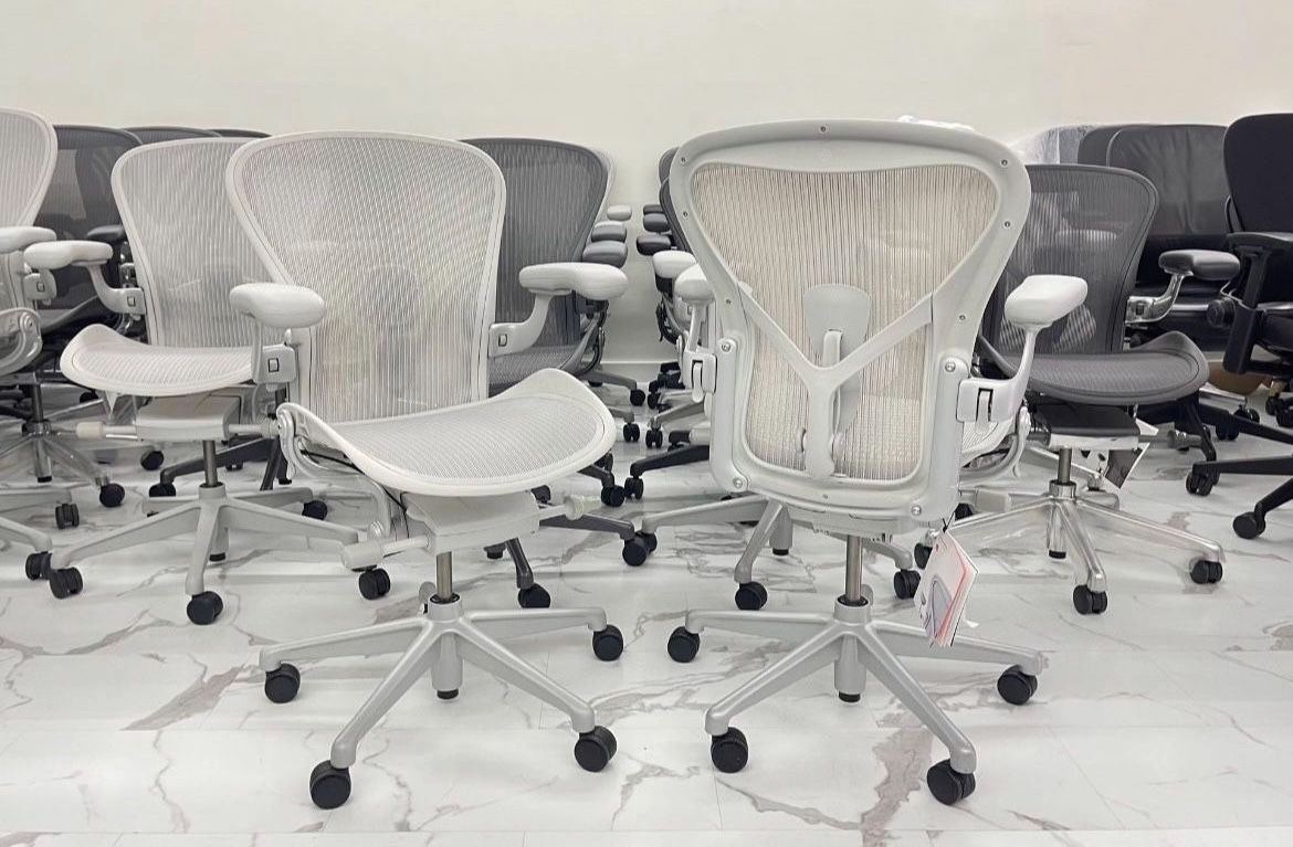 LIKE NEW HERMAN MILLER REMASTERED AERON CHAIRS SIZE B FULLY LOADED $850 EACH