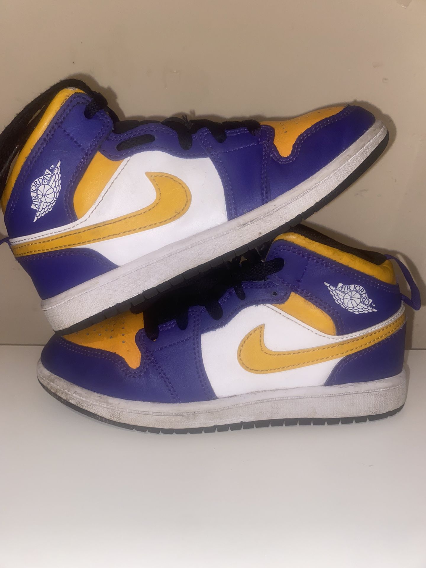 Air Jordan 1 Hi Flyease "LAKERS"