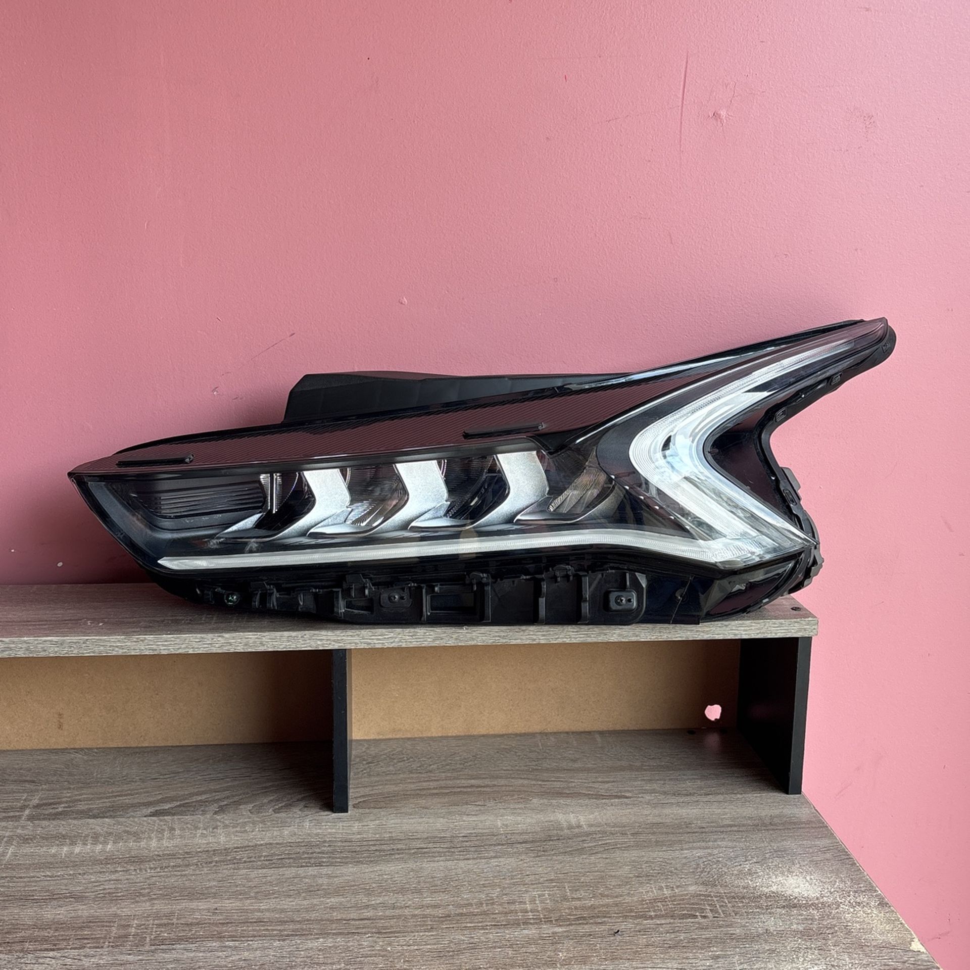 OEM Kia Headlight Assembly Lamp LED Left 2021-2023 Kia K5 LX EX 92101-L3000