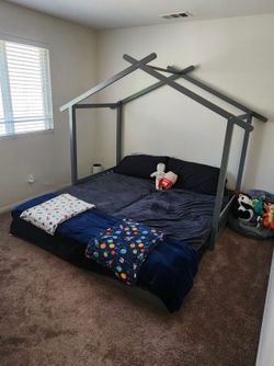 House bed frame + trundle (mattresses not included)